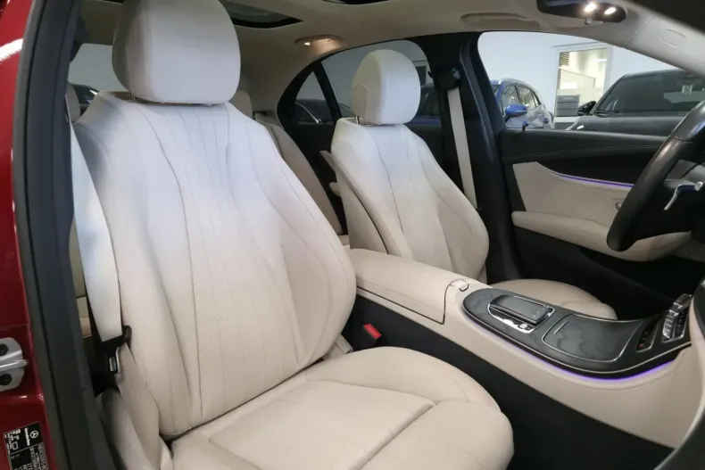 Mercedes-Benz E 300 din 2020 cu 10.104 km - oferta MER152072 - foto 18