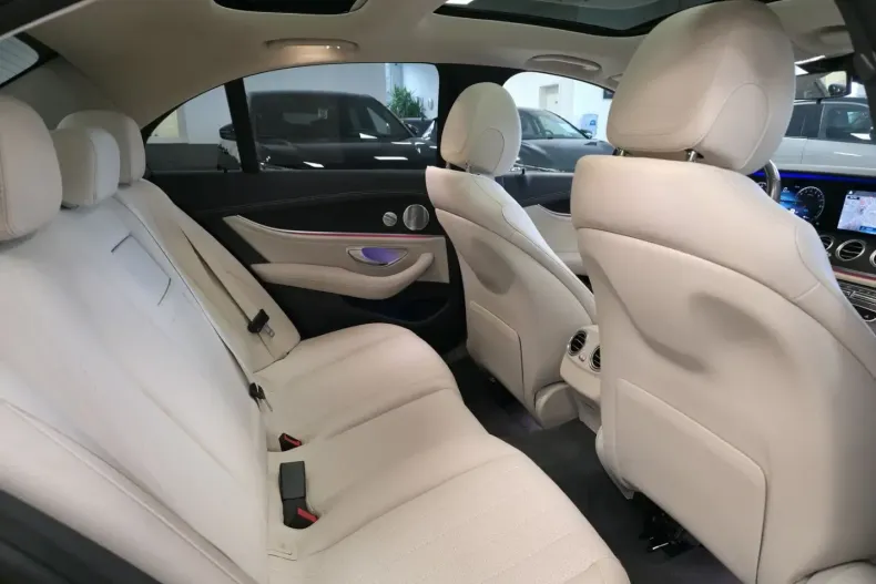 Mercedes-Benz E 300 din 2020 cu 10.104 km - oferta MER152072 - foto 19