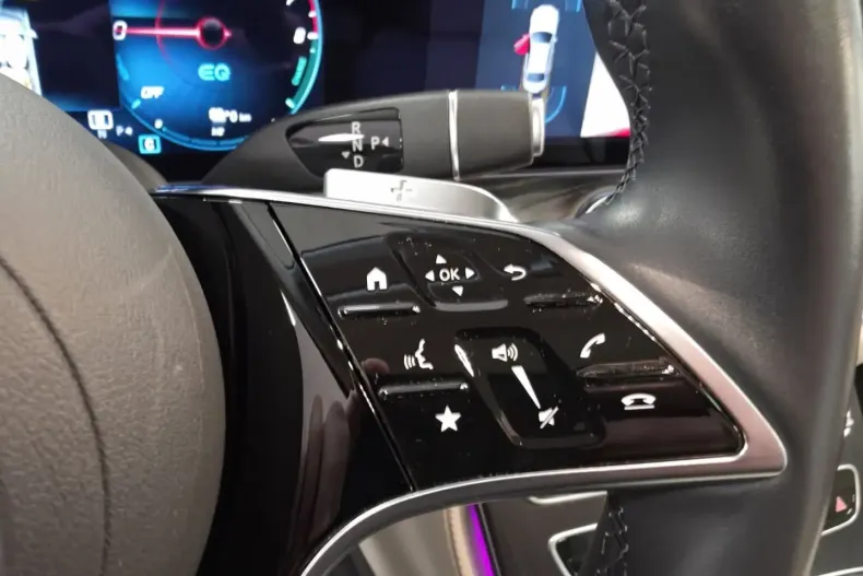 Mercedes-Benz E 300 din 2020 cu 10.104 km - oferta MER152072 - foto 28