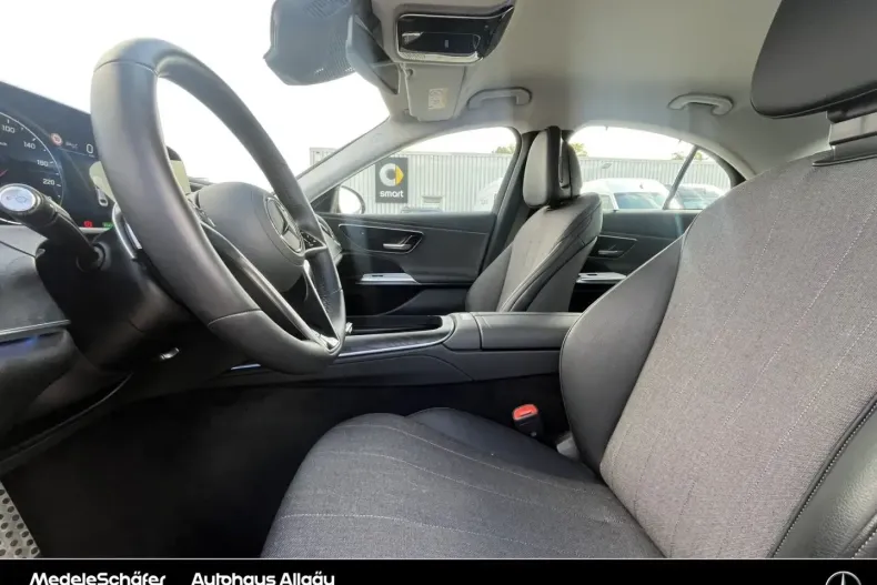 Mercedes-Benz E 300 din 2023 cu 17.500 km - oferta MER152077 - foto 10