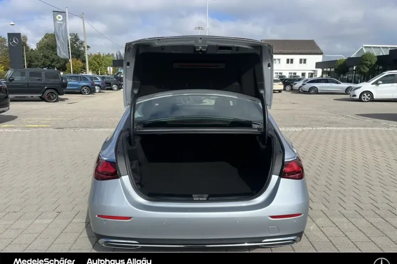 Mercedes-Benz E 300 din 2023 cu 17.500 km - oferta MER152077 - foto 16