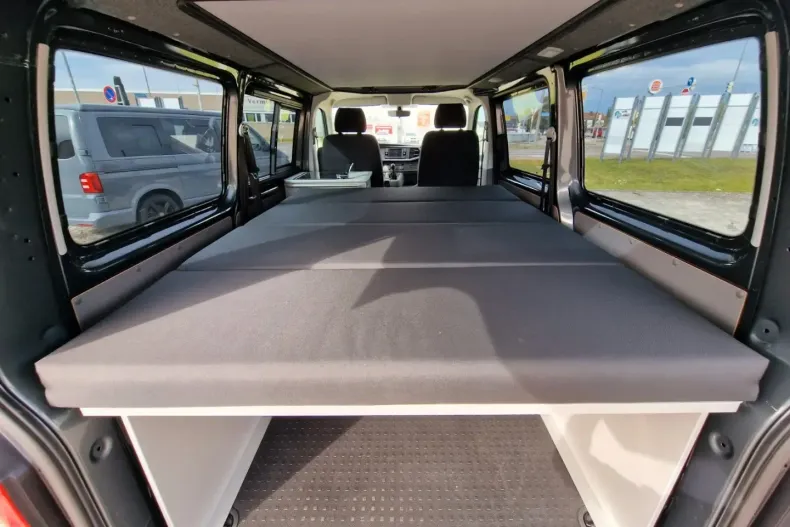 Volkswagen T6 California din 2022 cu 9.000 km - oferta VOL152078 - foto 18