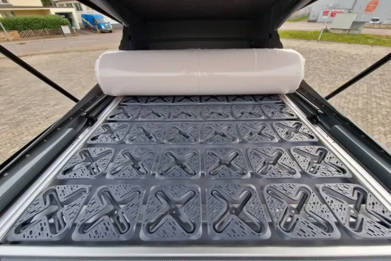 Volkswagen T6 California din 2022 cu 9.000 km - oferta VOL152078 - foto 22