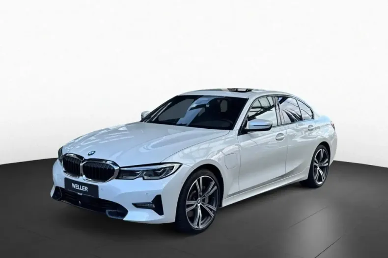 BMW 330 din 2021 cu 59.259 km - oferta BMW152084 - foto 1