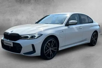 BMW 330 din 2024 - oferta BMW152086