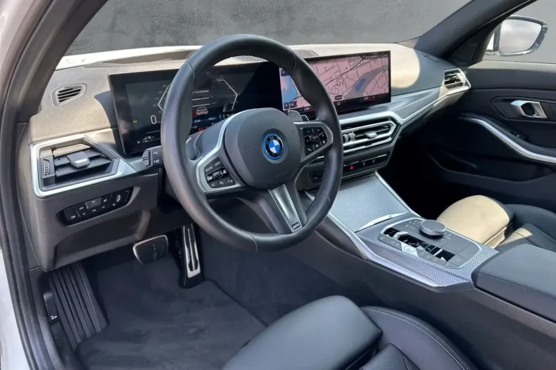 BMW 330 din 2024 cu 20.107 km - oferta BMW152086 - foto 6