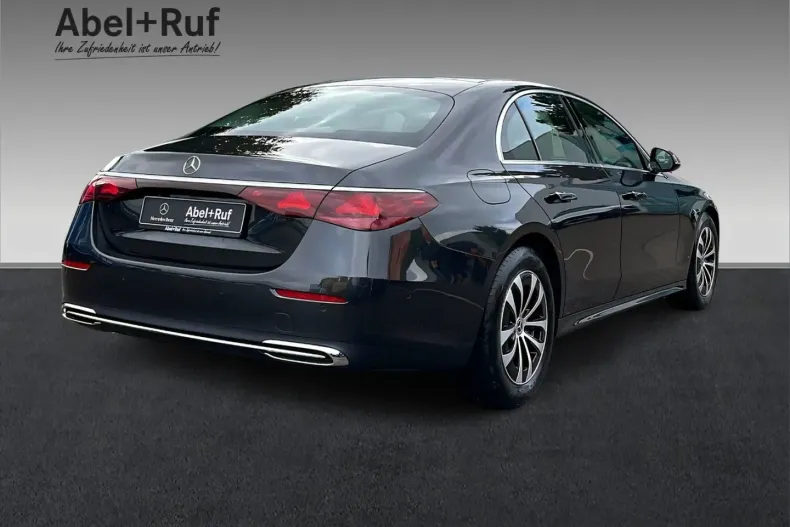 Mercedes-Benz E 220 din 2024 cu 13.097 km - oferta MER152089 - foto 6