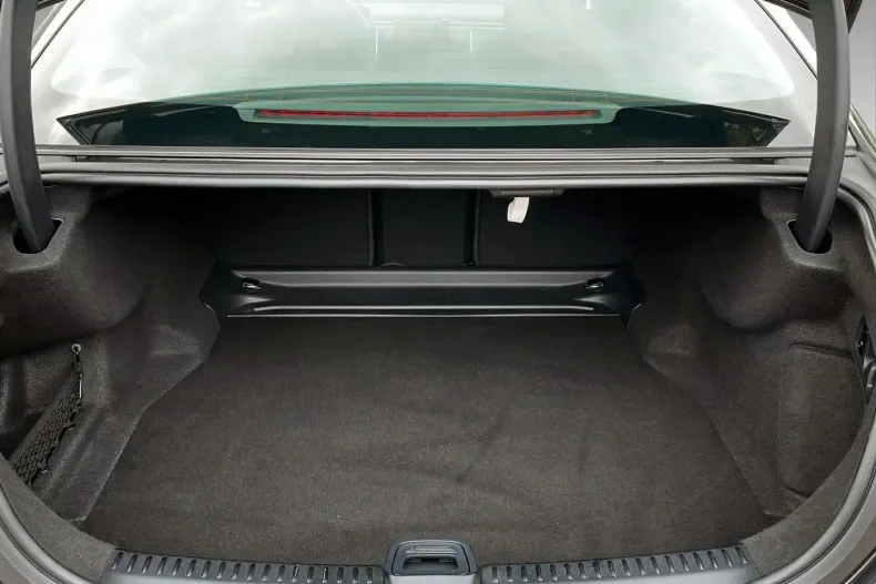 Mercedes-Benz E 220 din 2024 cu 13.097 km - oferta MER152089 - foto 7