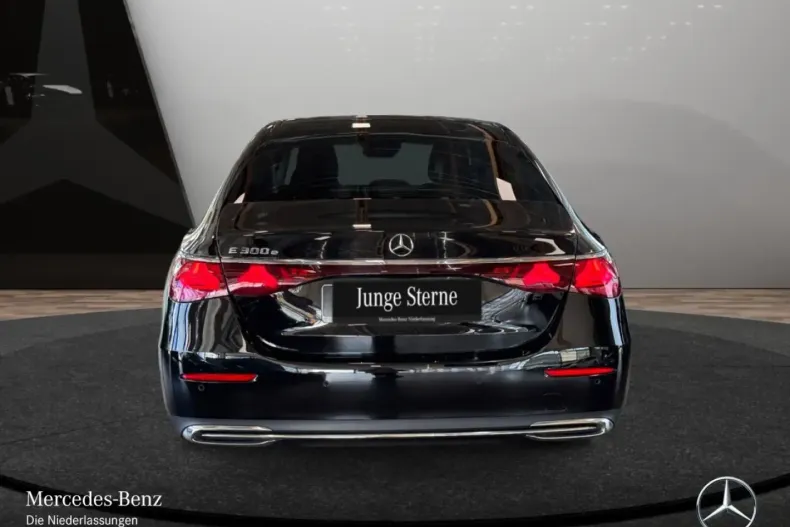 Mercedes-Benz E 300 din 2024 cu 17.313 km - oferta MER152094 - foto 6