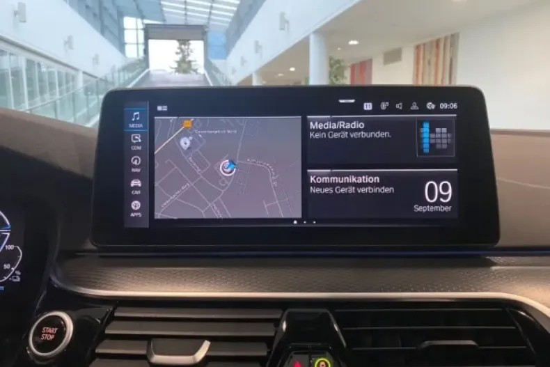 BMW 530 din 2022 cu 68.949 km - oferta BMW152098 - foto 11