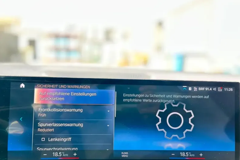 BMW 330 din 2024 cu 23.658 km - oferta BMW152100 - foto 29