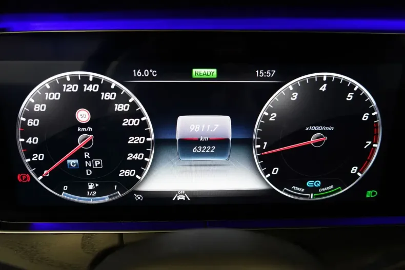 Mercedes-Benz E 200 din 2020 cu 63.000 km - oferta MER152109 - foto 23