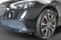 Mercedes-Benz E 300 din 2021 cu 65.474 km - oferta MER152110 - foto 4