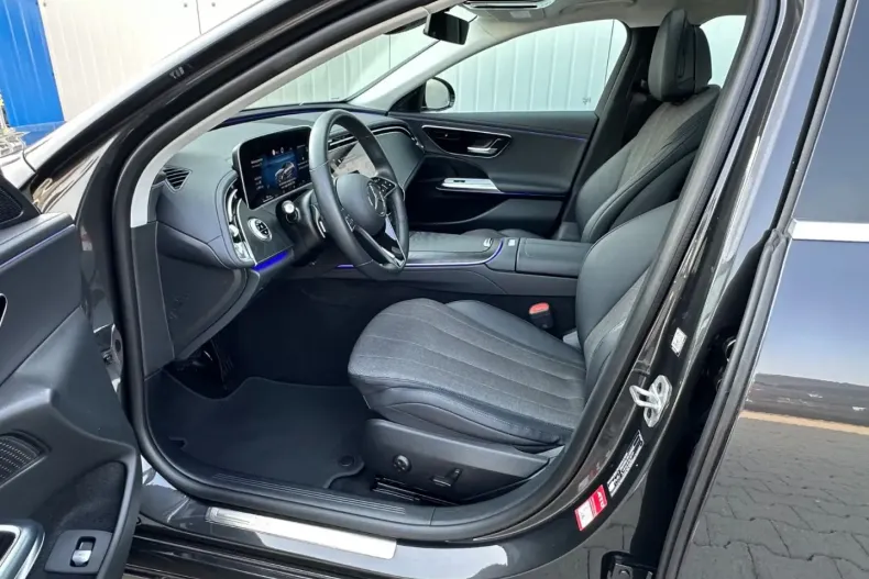 Mercedes-Benz E 200 din 2023 cu 41.149 km - oferta MER152115 - foto 9