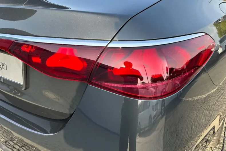 Mercedes-Benz E 200 din 2023 cu 41.149 km - oferta MER152115 - foto 26