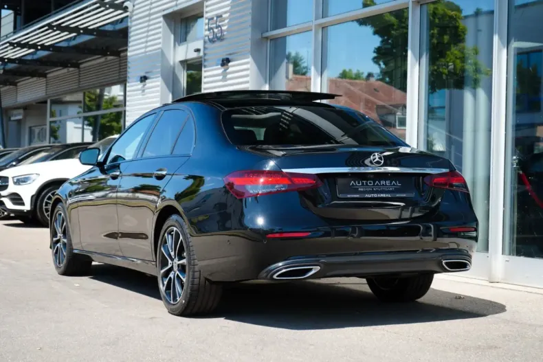 Mercedes-Benz E 220 din 2021 cu 74.500 km - oferta MER152128 - foto 4