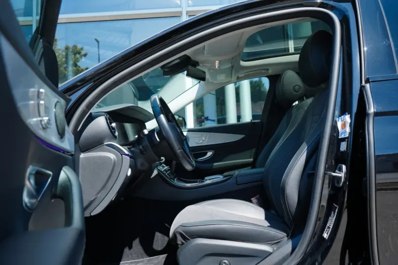 Mercedes-Benz E 220 din 2021 cu 74.500 km - oferta MER152128 - foto 7