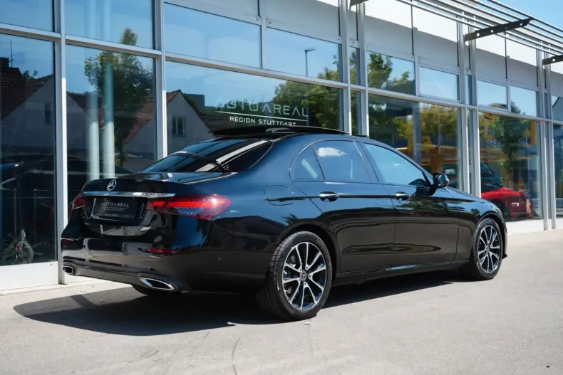 Mercedes-Benz E 220 din 2021 cu 74.500 km - oferta MER152128 - foto 16