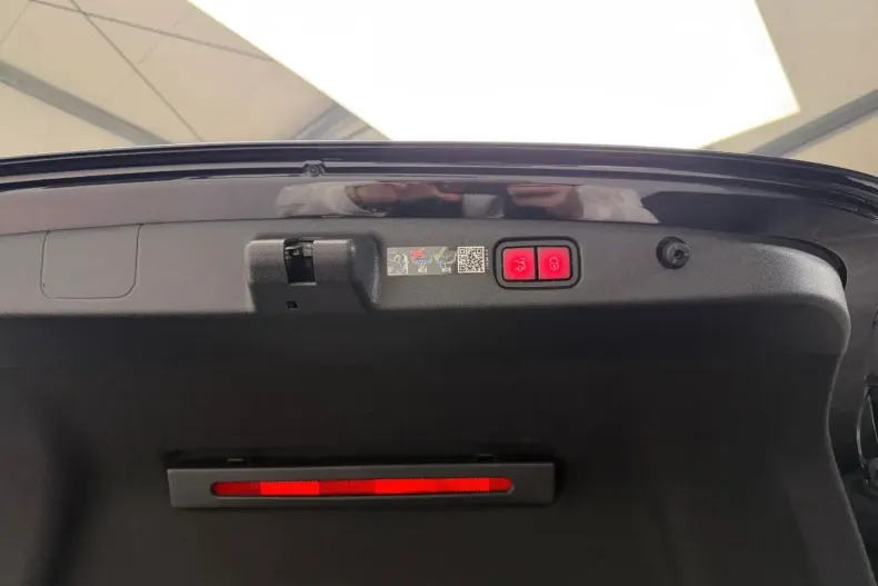 Mercedes-Benz E 450 din 2024 cu 34.568 km - oferta MER152129 - foto 20