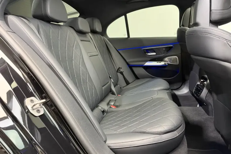 Mercedes-Benz E 450 din 2024 cu 34.568 km - oferta MER152129 - foto 21