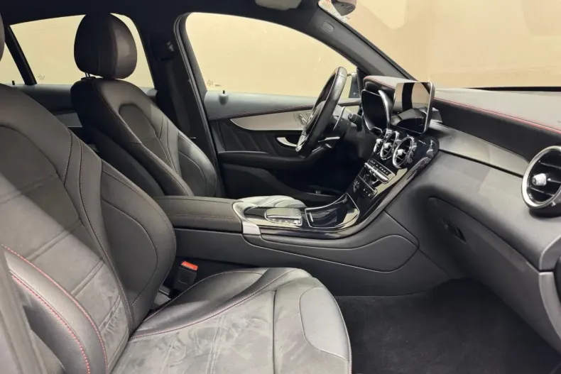 Mercedes-Benz GLC 43 AMG din 2021 cu 83.000 km - oferta MER152135 - foto 13
