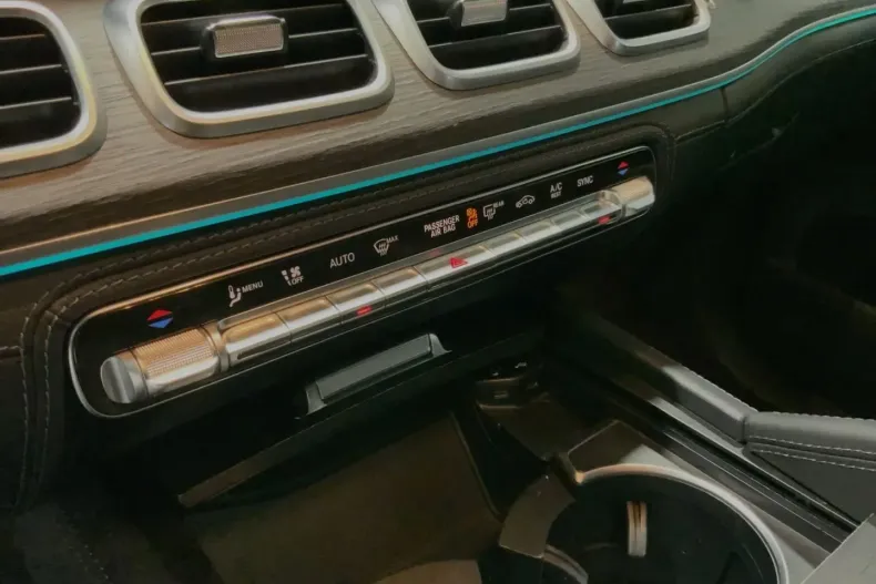 Mercedes-Benz GLE 53 AMG din 2021 cu 56.437 km - oferta MER152137 - foto 24