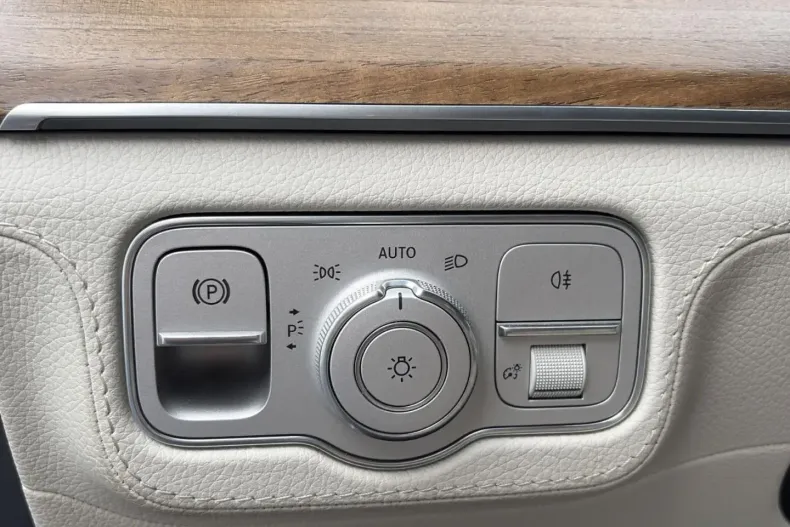 Mercedes-Benz GLE 350 din 2021 cu 72.901 km - oferta MER152141 - foto 24