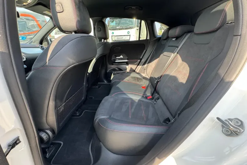 Mercedes-Benz EQA din 2021 cu 73.501 km - oferta MER152144 - foto 19