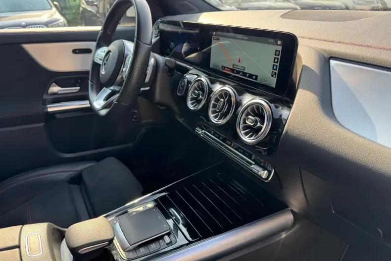 Mercedes-Benz EQA din 2021 cu 73.501 km - oferta MER152144 - foto 28