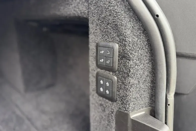 Land Rover Range Rover din 2021 cu 120.594 km - oferta LAN152153 - foto 29