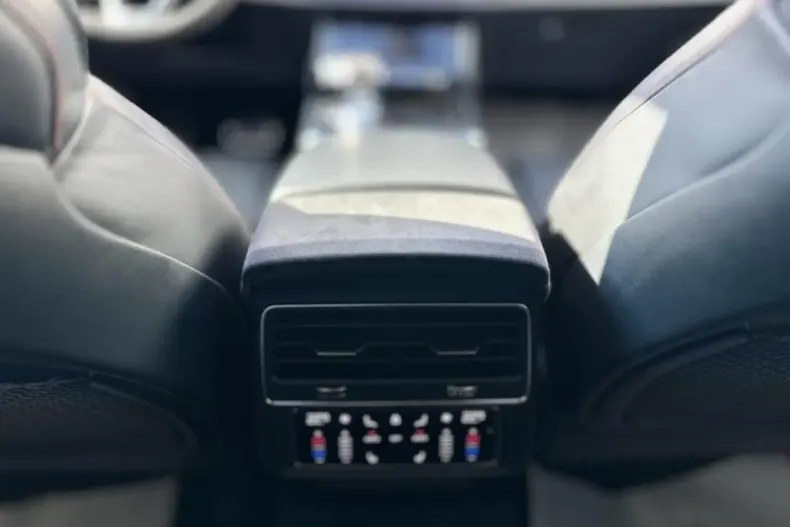 Audi RSQ8 din 2022 cu 141.686 km - oferta AUD152154 - foto 19