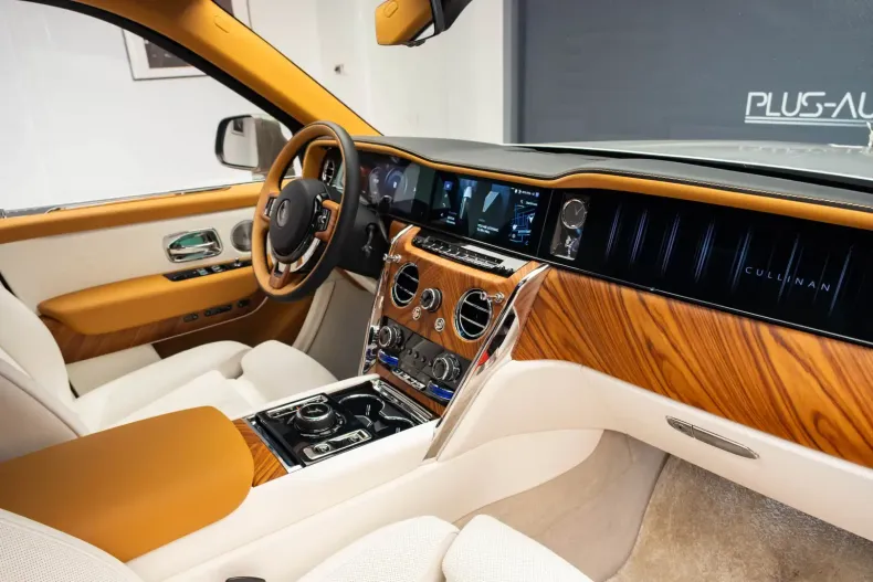Rolls-Royce Cullinan din 2025 cu 3.500 km - oferta ROL152155 - foto 10