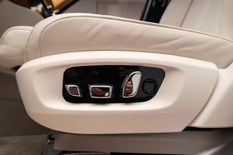 Rolls-Royce Cullinan din 2025 cu 3.500 km - oferta ROL152155 - foto 24