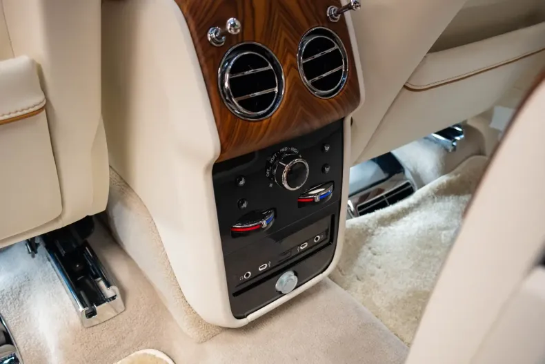 Rolls-Royce Cullinan din 2025 cu 3.500 km - oferta ROL152155 - foto 28