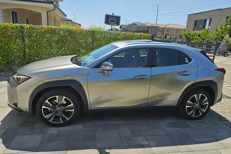 Lexus UX din 2021 cu 31.000 km - oferta LEX152156 - foto 3