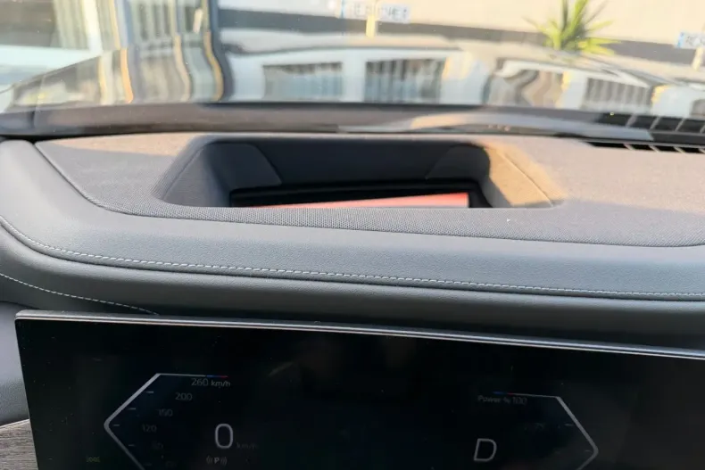 BMW 740 din 2024 cu 15.856 km - oferta BMW152159 - foto 7