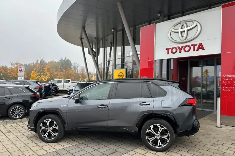 Toyota RAV4 din 2022 cu 51.990 km - oferta TOY152167 - foto 3