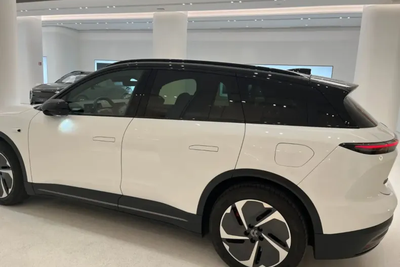 NIO EL6 din 2023 cu 41.035 km - oferta NIO152168 - foto 6