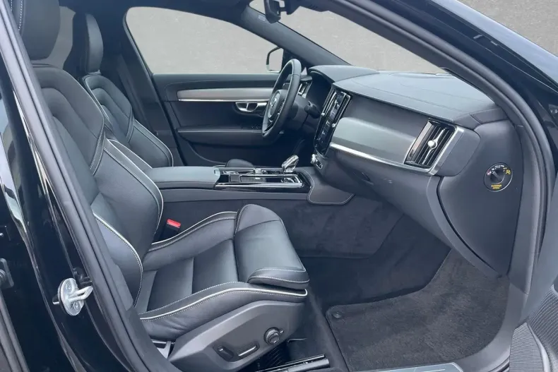 Volvo S90 din 2024 cu 25.500 km - oferta VOL152169 - foto 4