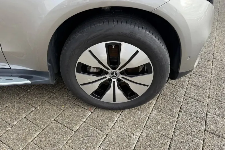 Mercedes-Benz EQC din 2022 cu 48.067 km - oferta MER152173 - foto 8