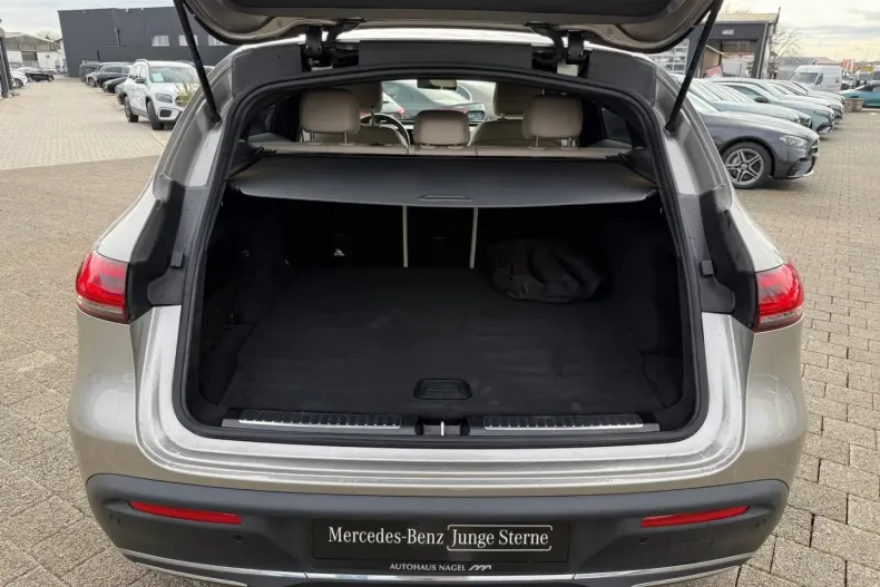 Mercedes-Benz EQC din 2022 cu 48.067 km - oferta MER152173 - foto 19