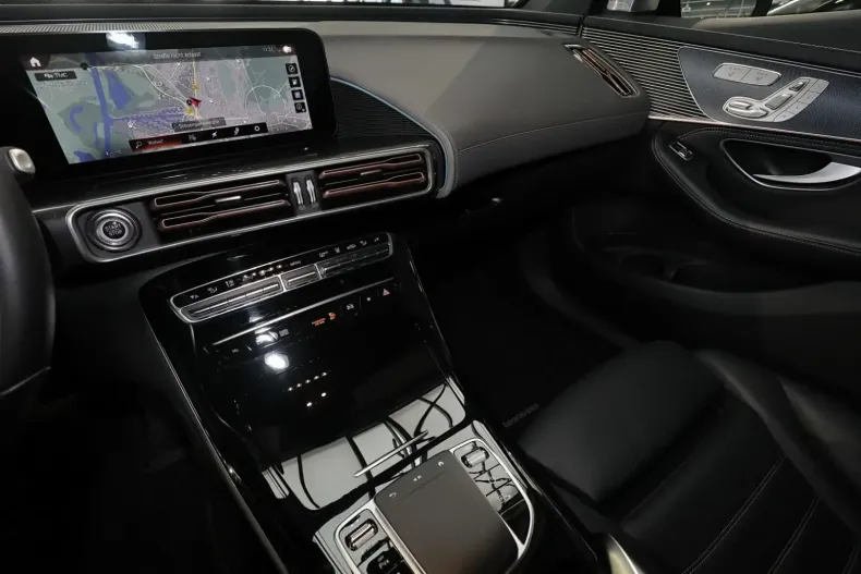 Mercedes-Benz EQC din 2021 cu 78.970 km - oferta MER152174 - foto 9