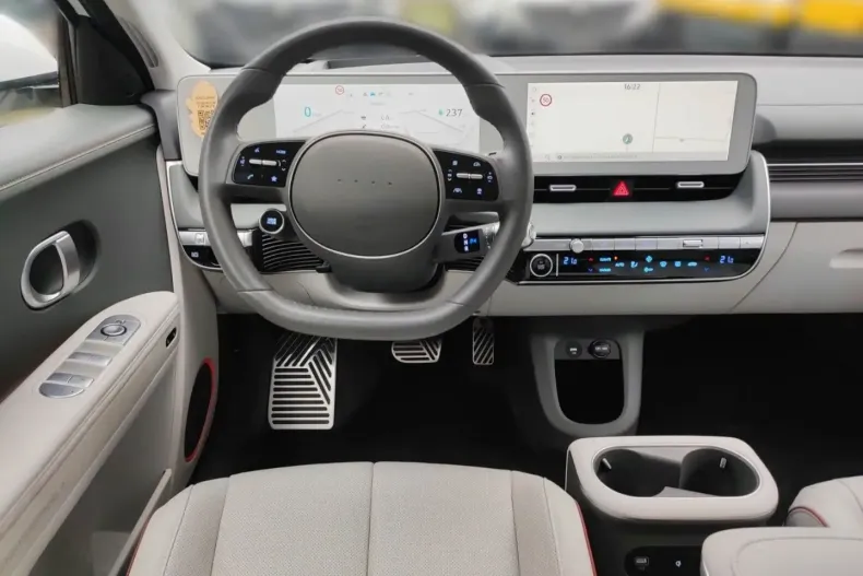 Hyundai IONIQ 5 din 2022 cu 25.900 km - oferta HYU152176 - foto 10