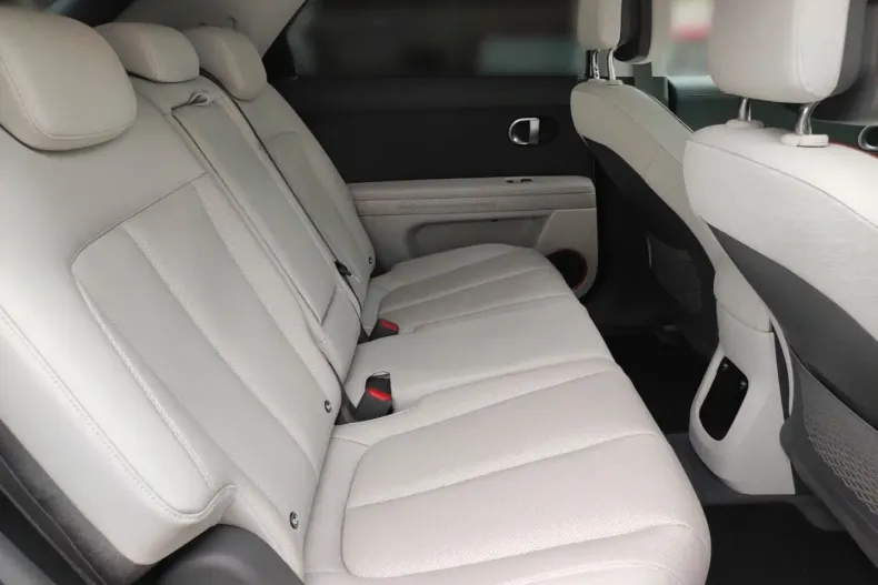 Hyundai IONIQ 5 din 2022 cu 25.900 km - oferta HYU152176 - foto 13