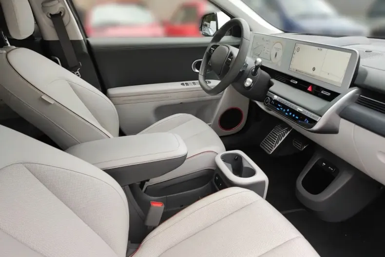 Hyundai IONIQ 5 din 2022 cu 25.900 km - oferta HYU152176 - foto 14