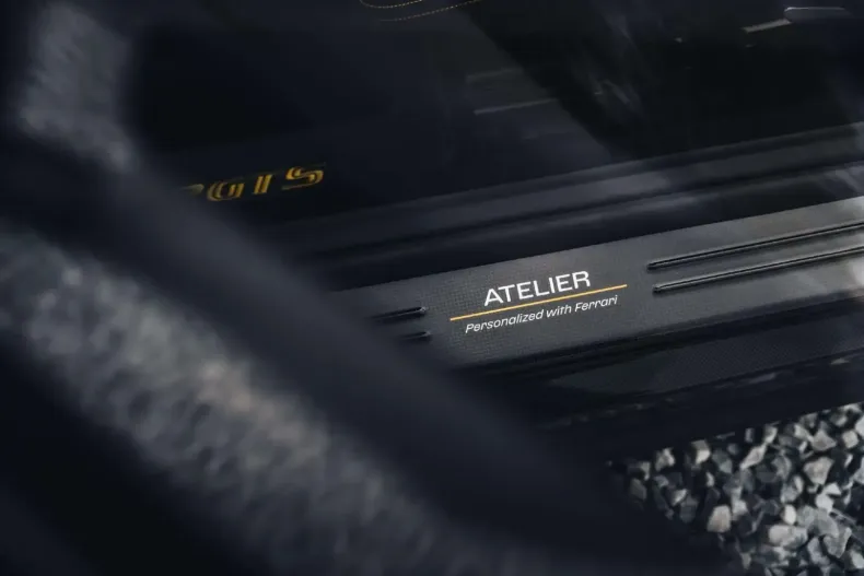 Ferrari 812 din 2024 cu 6.400 km - oferta FER152180 - foto 9