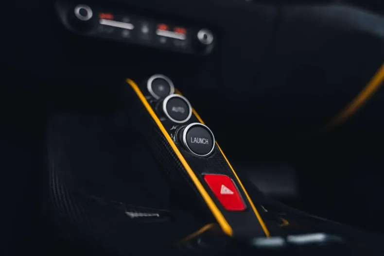 Ferrari 812 din 2024 cu 6.400 km - oferta FER152180 - foto 16