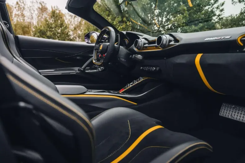 Ferrari 812 din 2024 cu 6.400 km - oferta FER152180 - foto 22