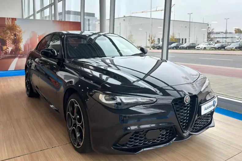 Alfa Romeo Giulia din 2024 cu 11.475 km - oferta ALF152188 - foto 1