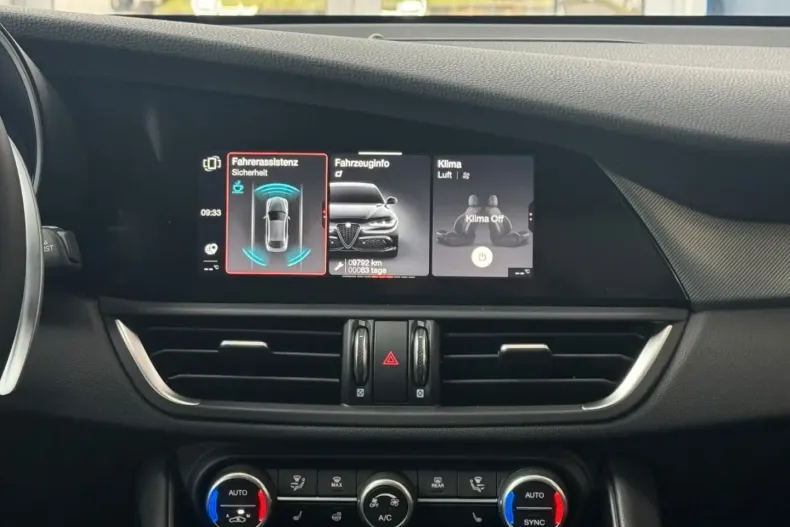 Alfa Romeo Giulia din 2024 cu 11.475 km - oferta ALF152188 - foto 19